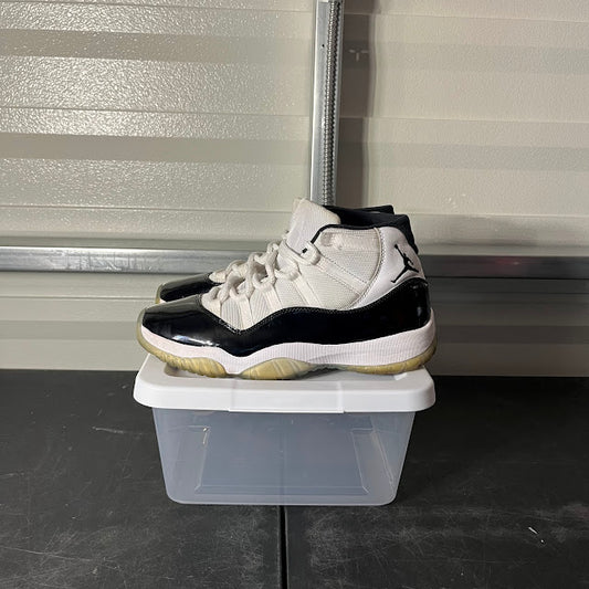 Size 9.5 - AJ 11 Retro Concord