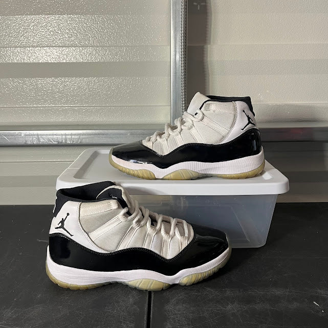 Size 9.5 - AJ 11 Retro Concord