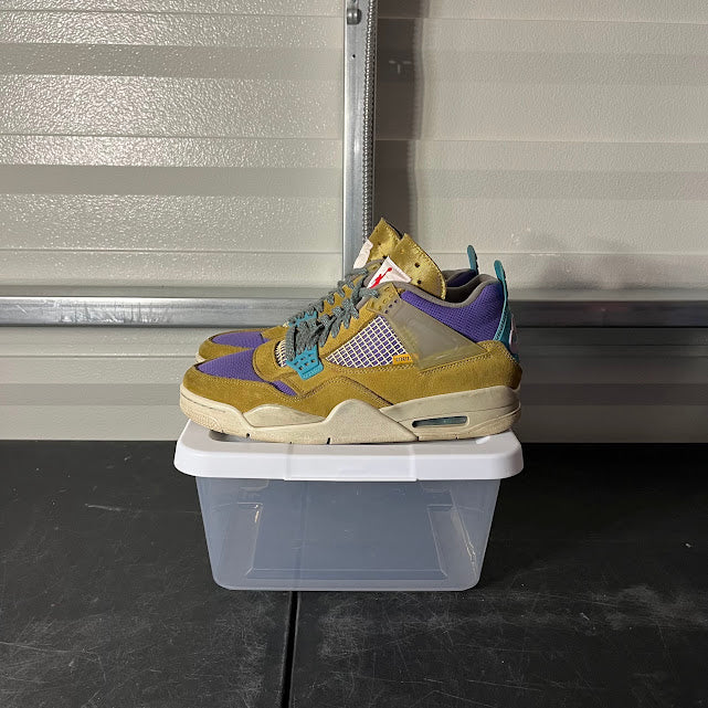 Size 9 - AJ 4 Retro 30th Anniversary Desert Moss