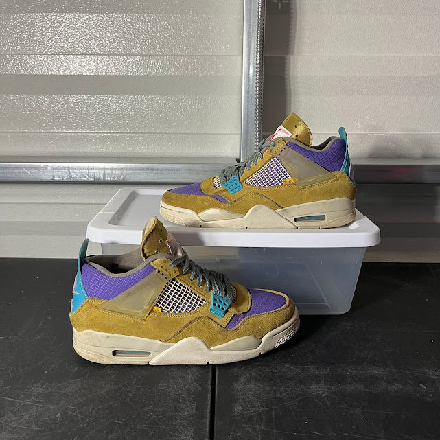 Size 9 - AJ 4 Retro 30th Anniversary Desert Moss