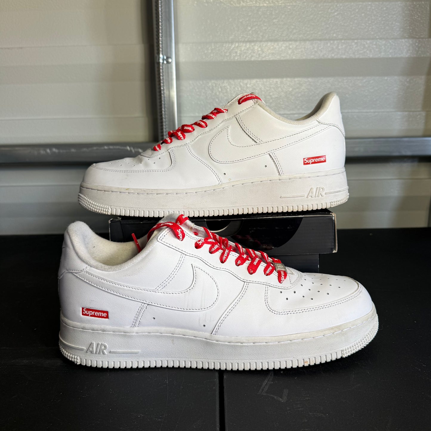 Size 11 - AF 1 Low Supreme White