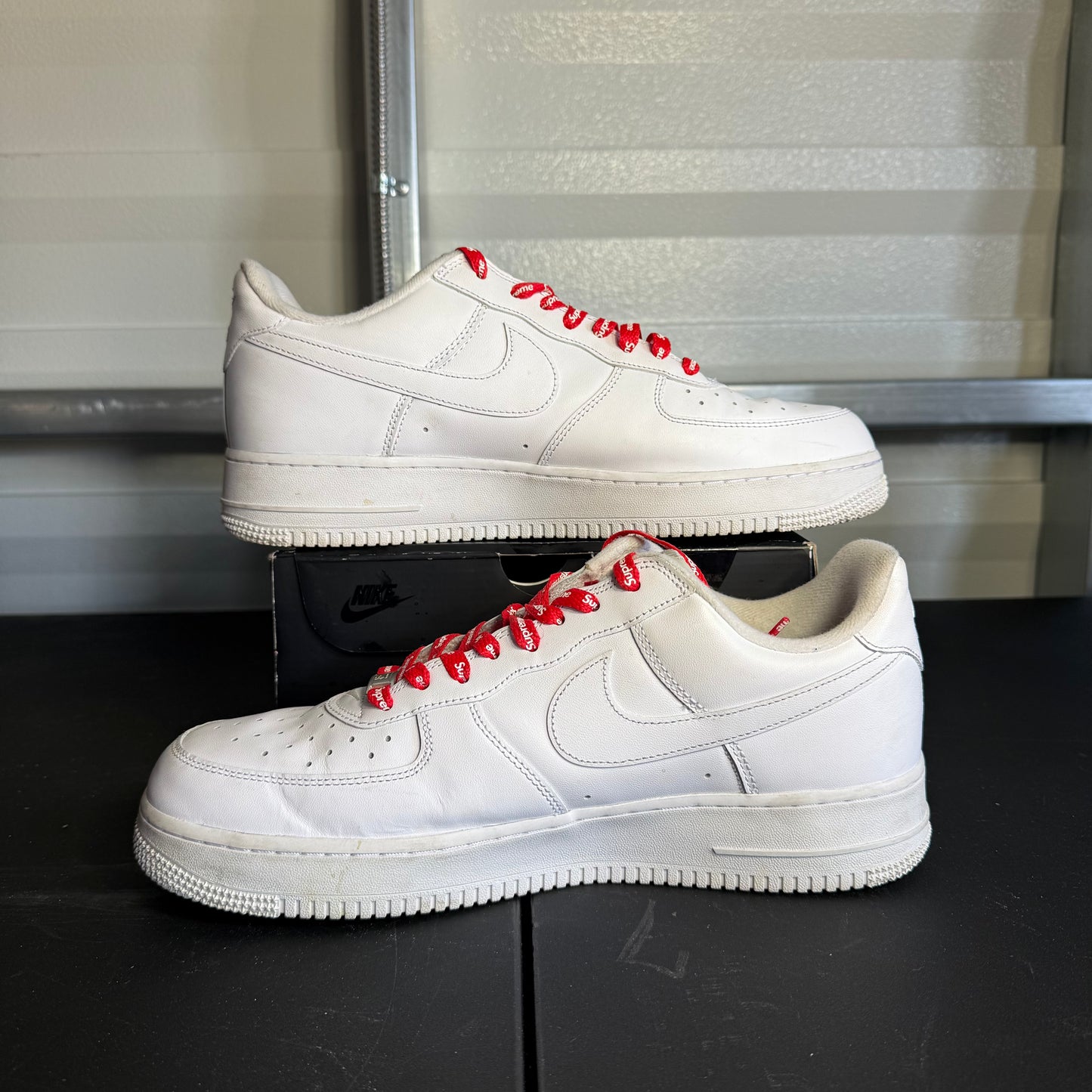 Size 11 - AF 1 Low Supreme White
