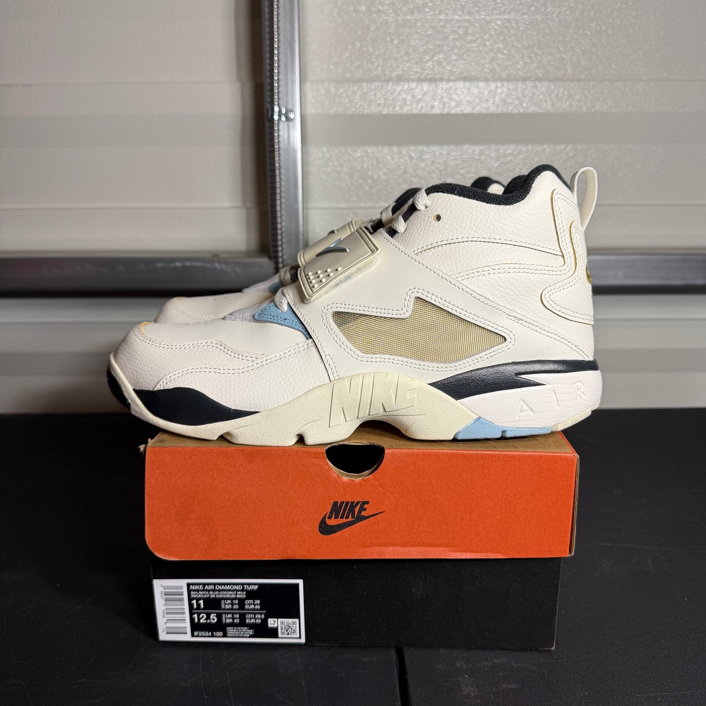 Size 11 - Air Diamond Turf Must Be The Money