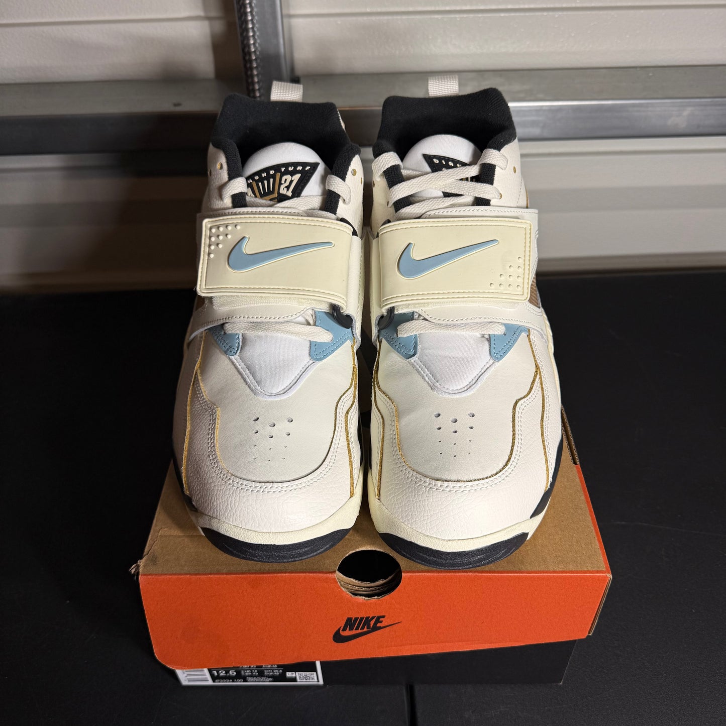 Size 11 - Air Diamond Turf Must Be The Money