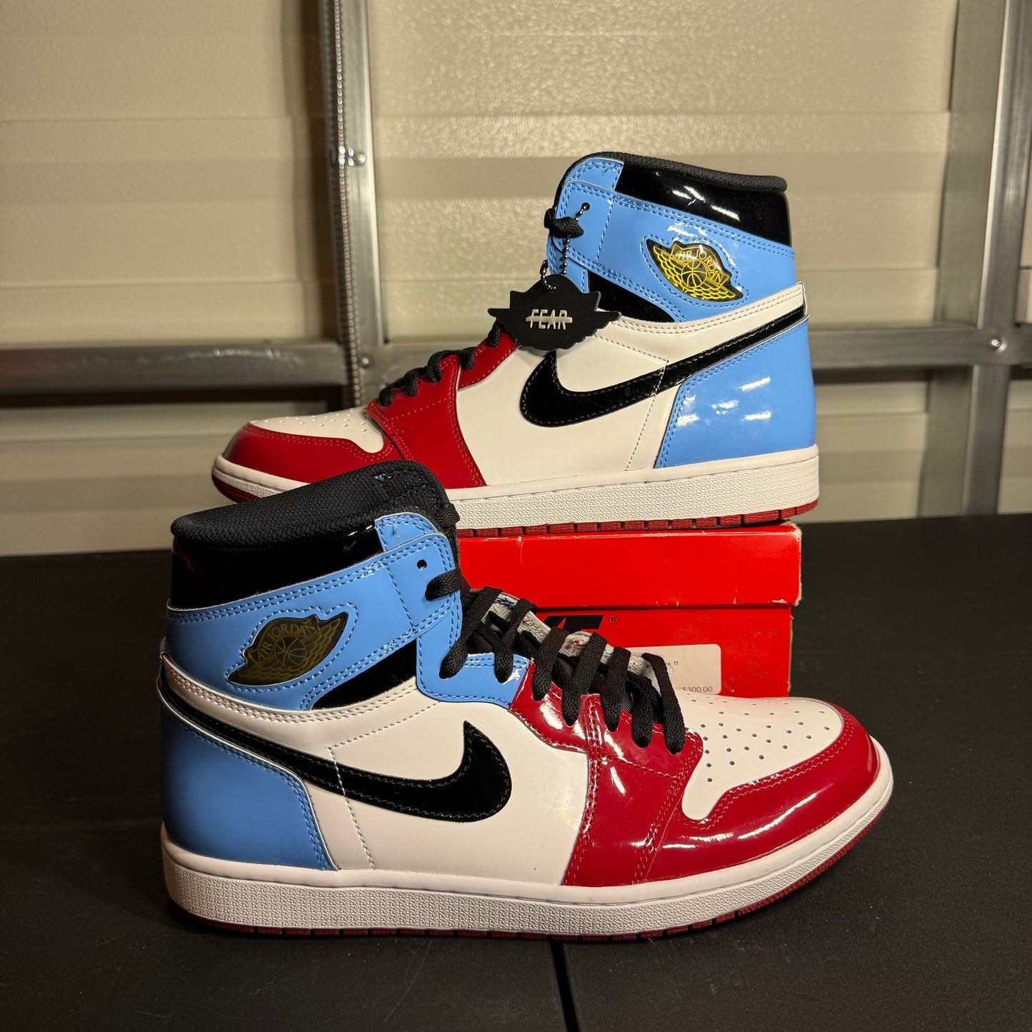 Size 11 - AJ 1 Retro High Fearless UNC Chicago