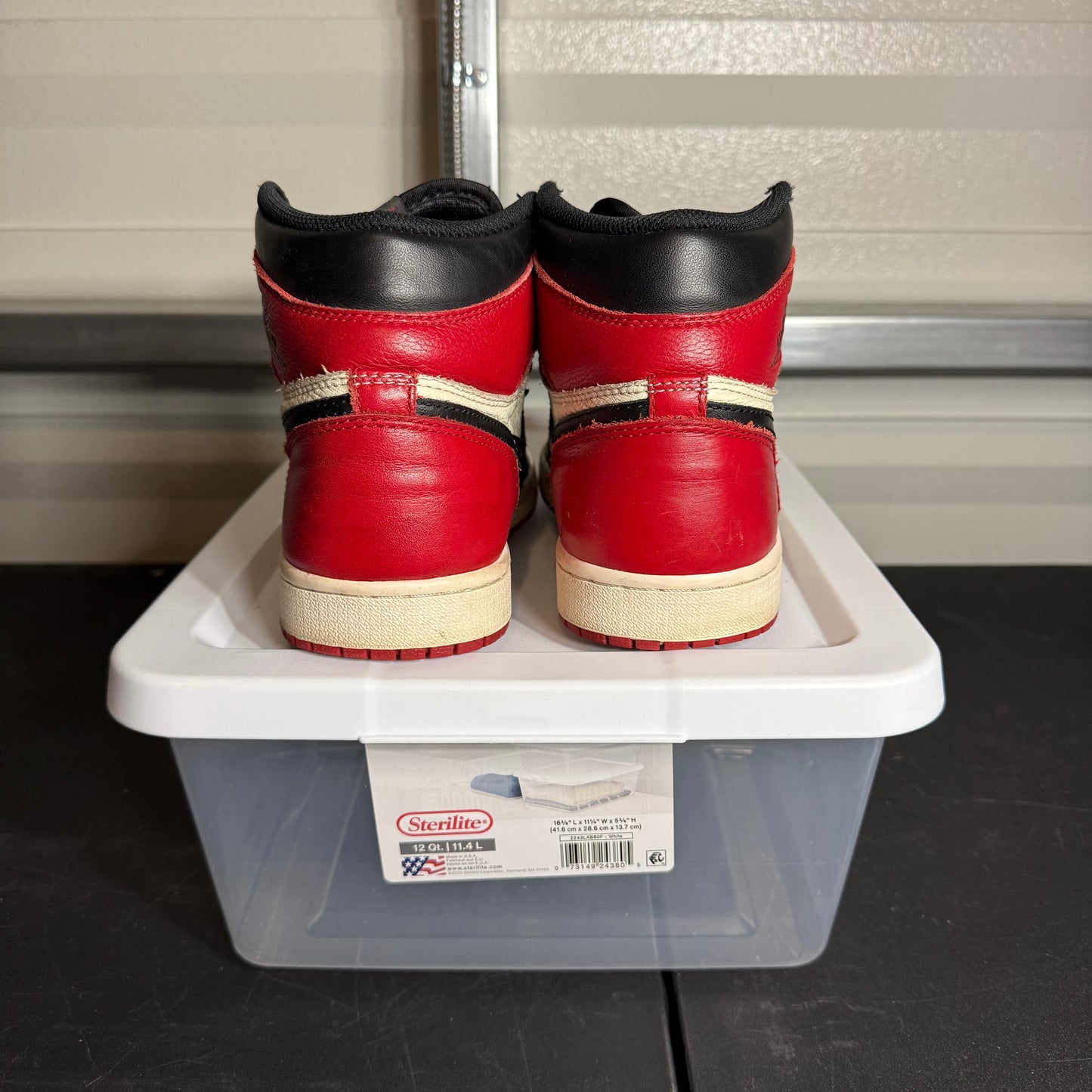 Size 8 - AJ 1 Retro High Bred Toe