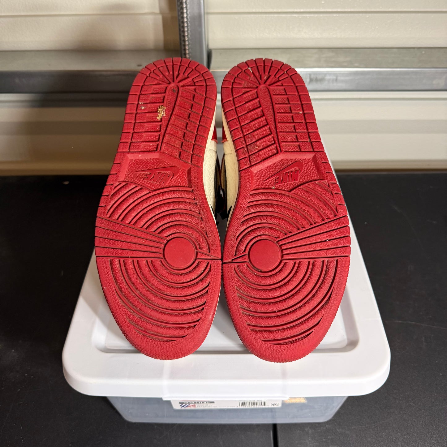Size 8 - AJ 1 Retro High Bred Toe