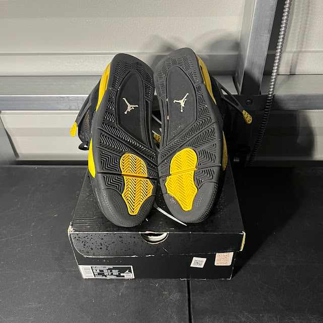 Size 9.5 - AJ 4 Retro Thunder