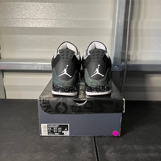 Size 9.5 - AJ 4 Retro Fear