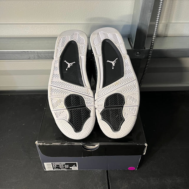 Size 9.5 - AJ 4 Retro Fear