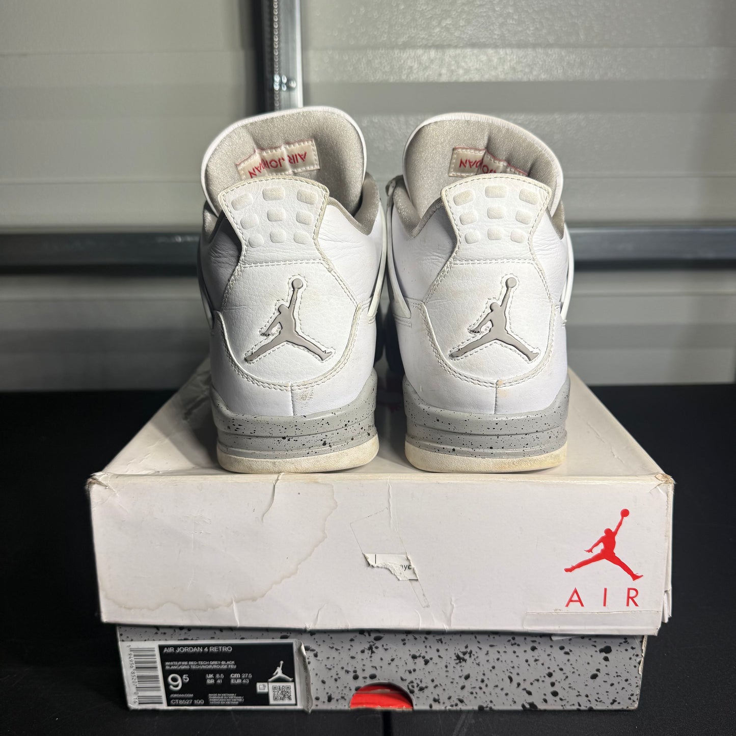 Size 9.5 - AJ 4 Retro White Oreo
