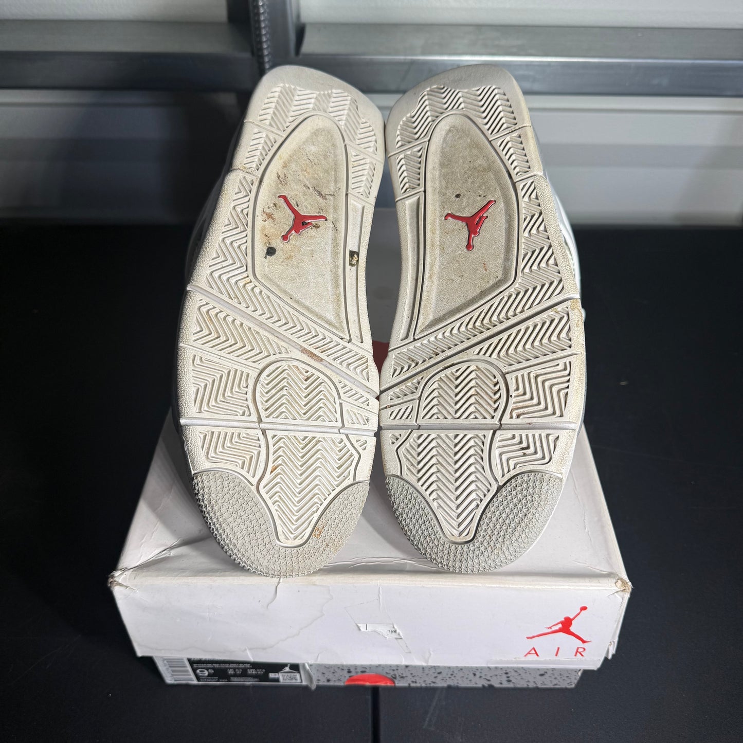 Size 9.5 - AJ 4 Retro White Oreo