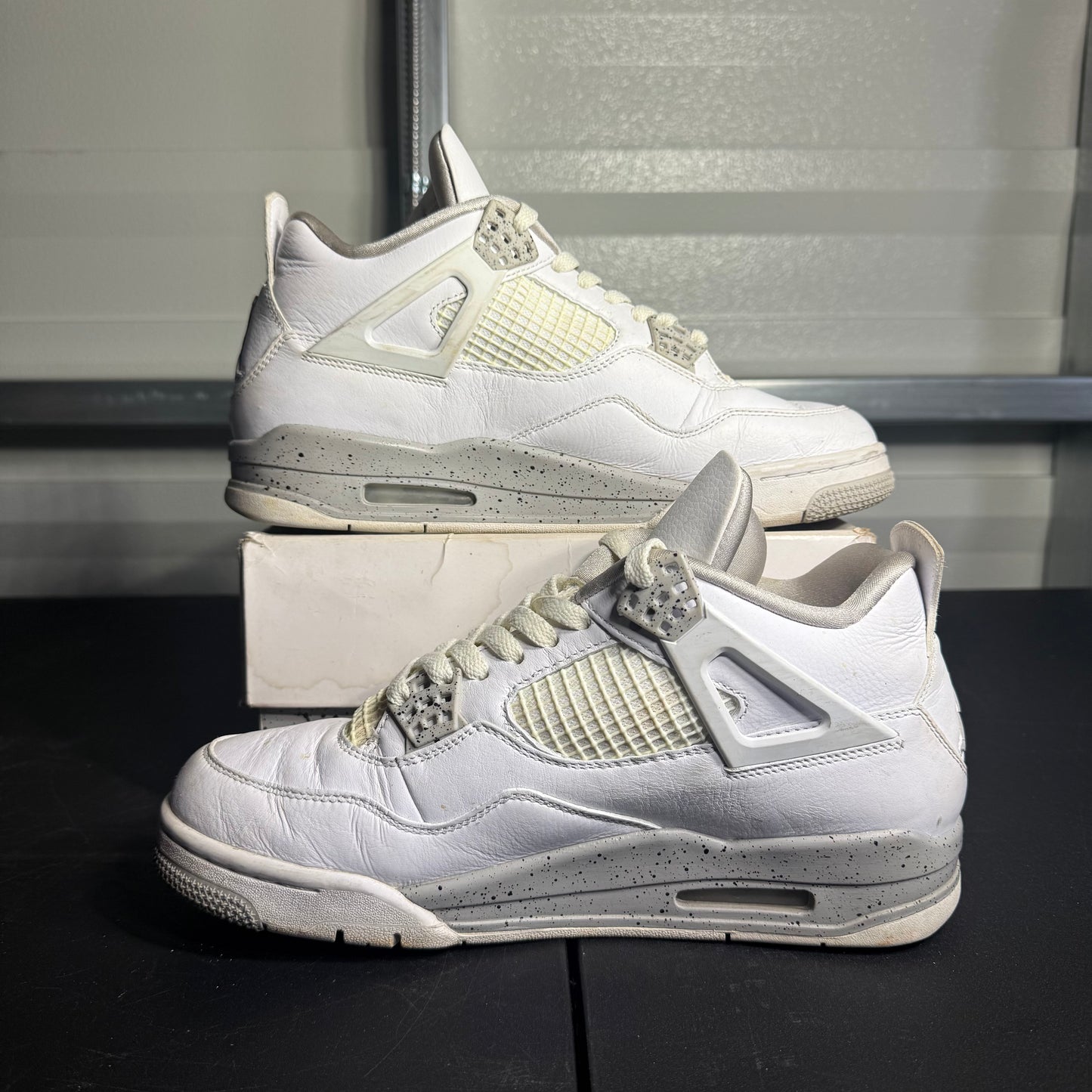 Size 9.5 - AJ 4 Retro White Oreo