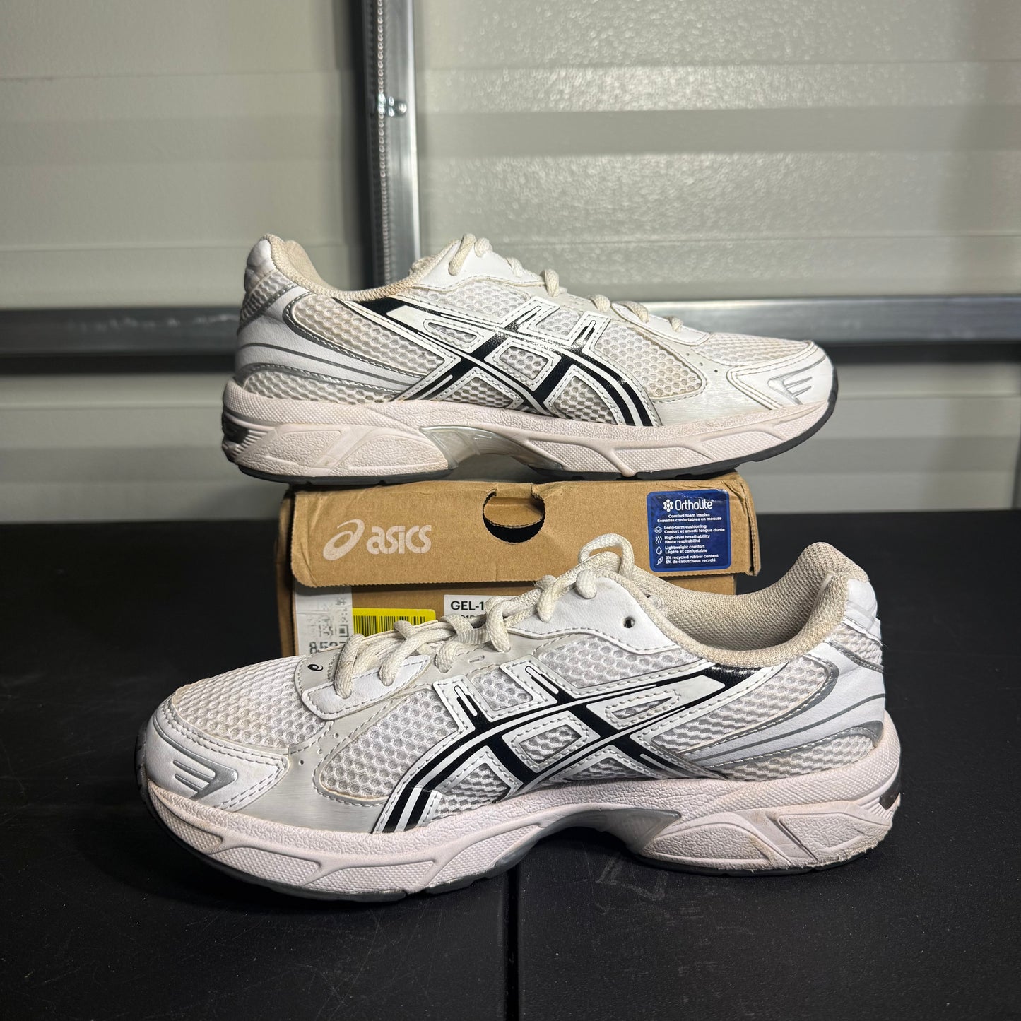 Size 7M - Asics Gel-1130 White and Black