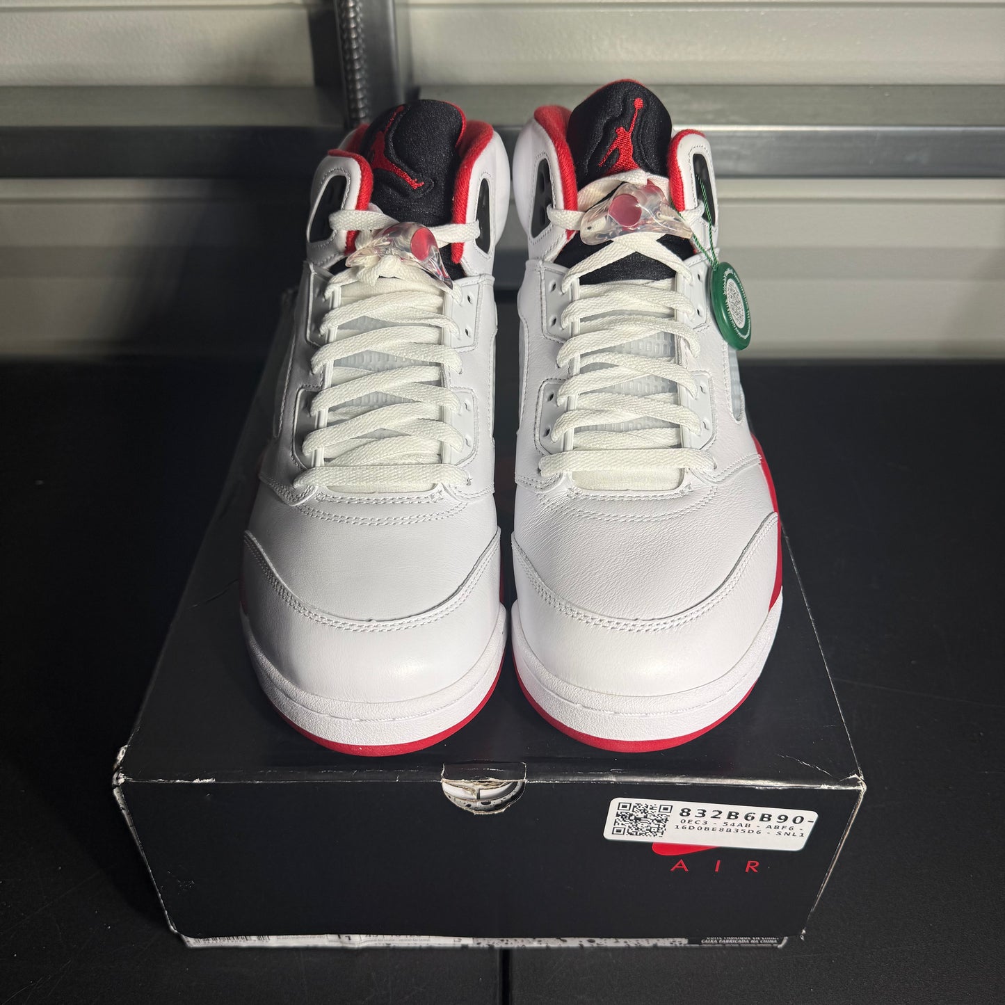 Size 11 - AJ 5 Retro Fire Red