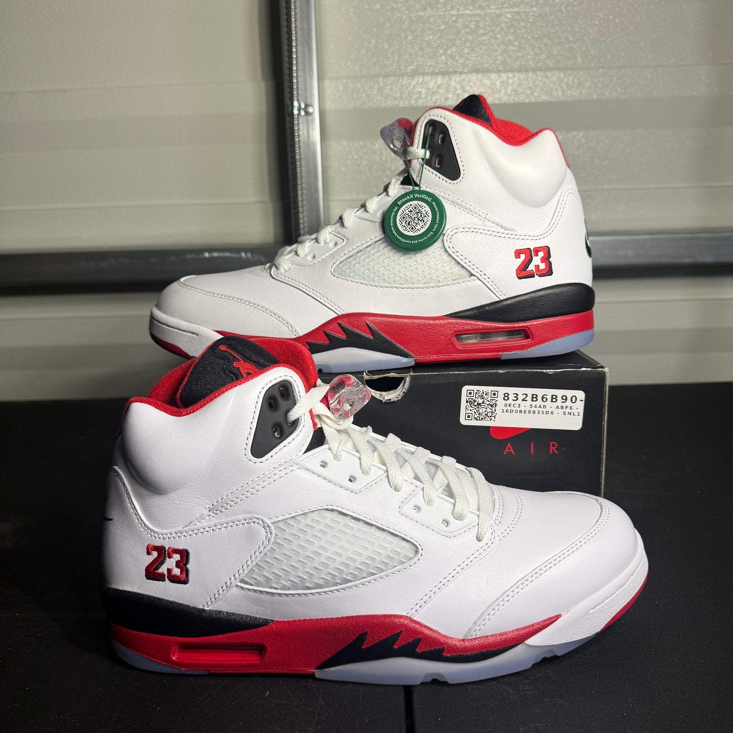Size 11 - AJ 5 Retro Fire Red
