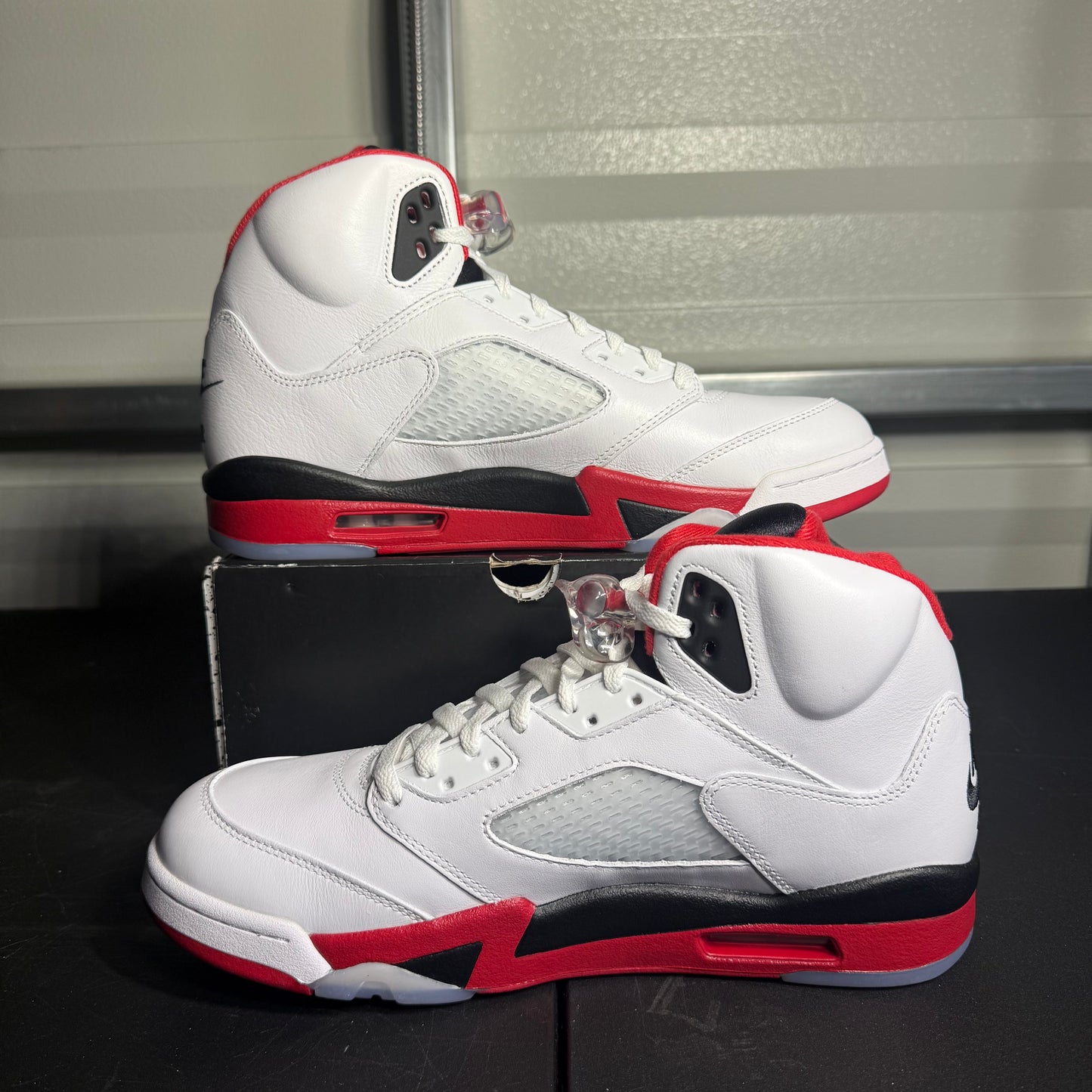 Size 11 - AJ 5 Retro Fire Red