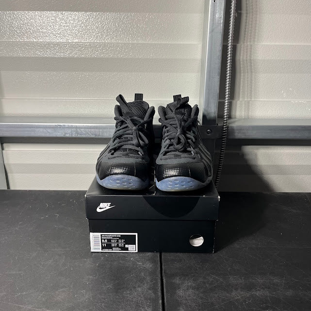 Size 9.5 - Air Foamposite One Carbon Fiber