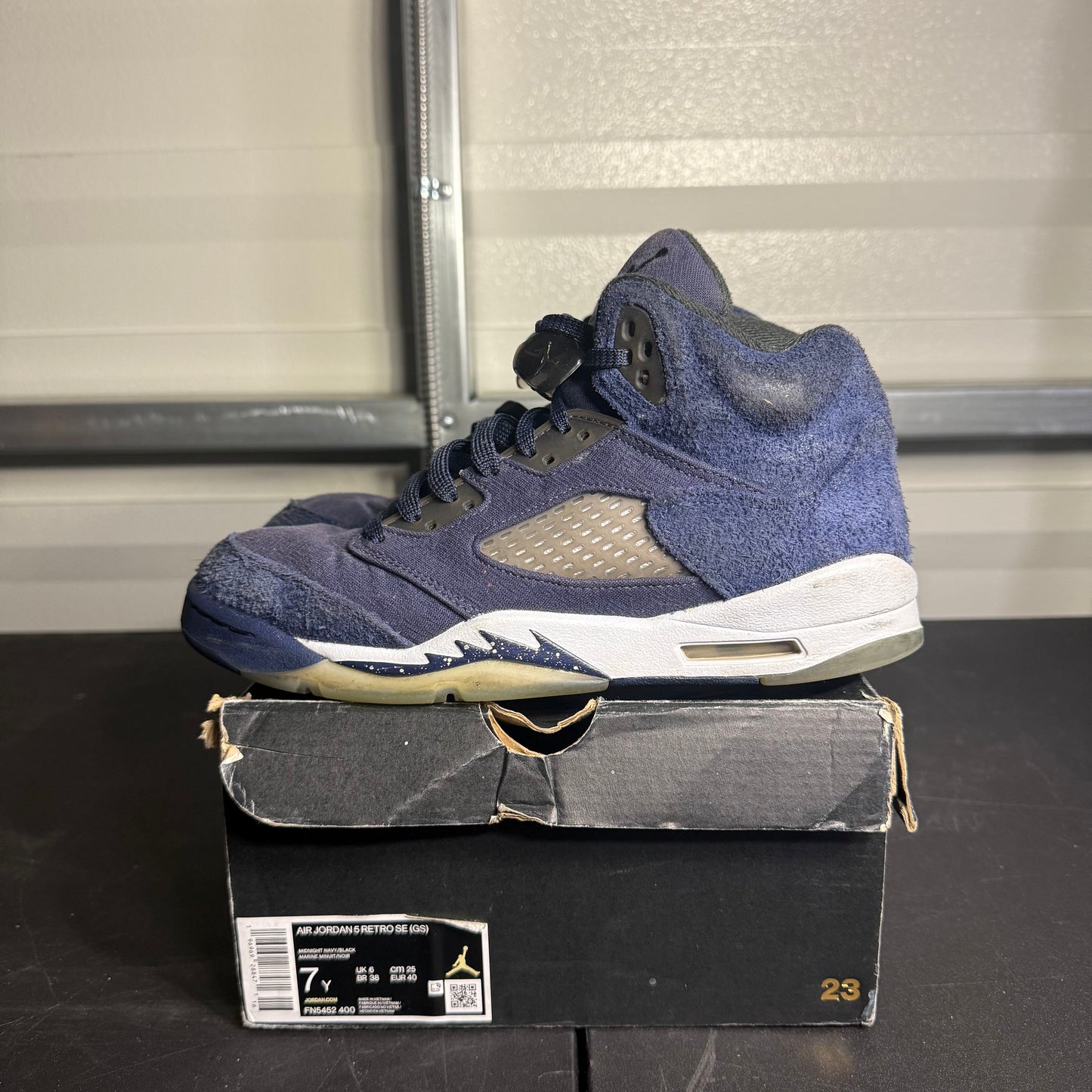 Size 7Y - AJ 5 Retro Midnight Navy