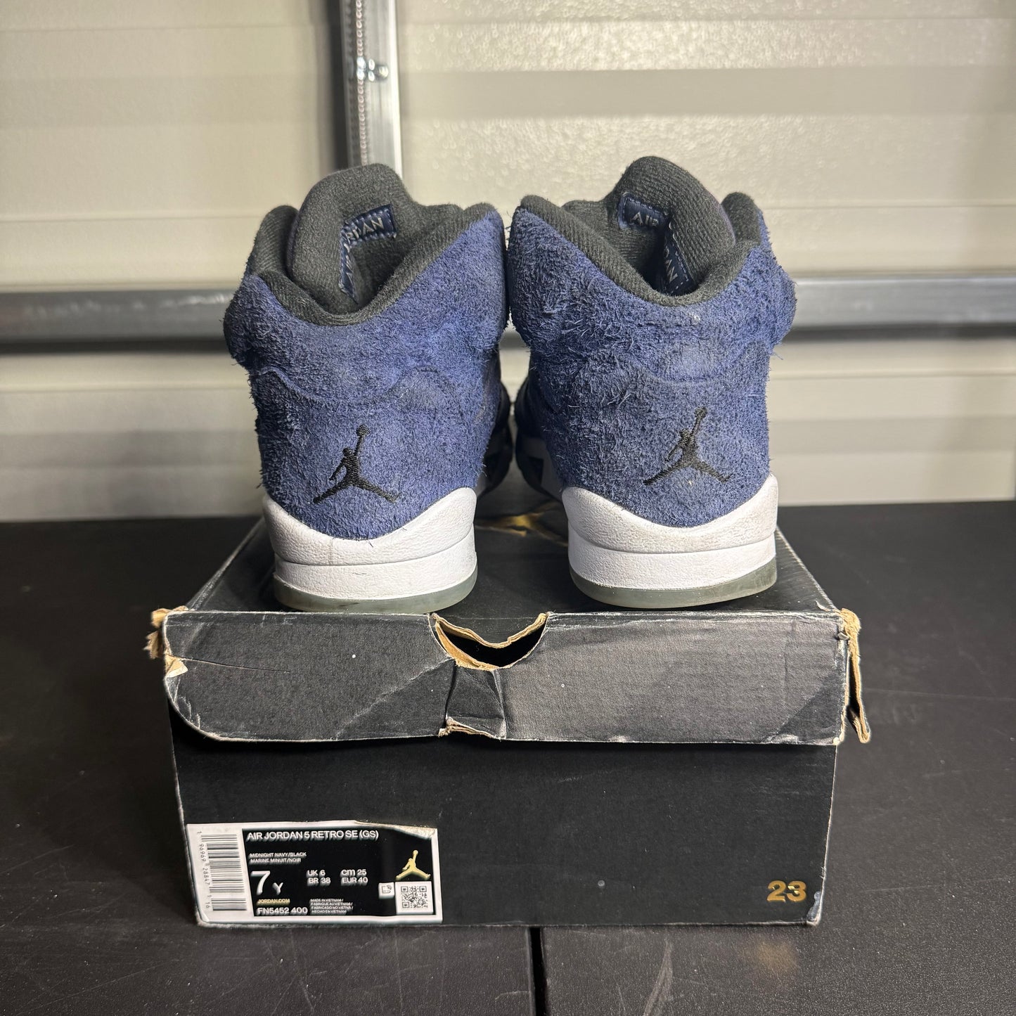 Size 7Y - AJ 5 Retro Midnight Navy