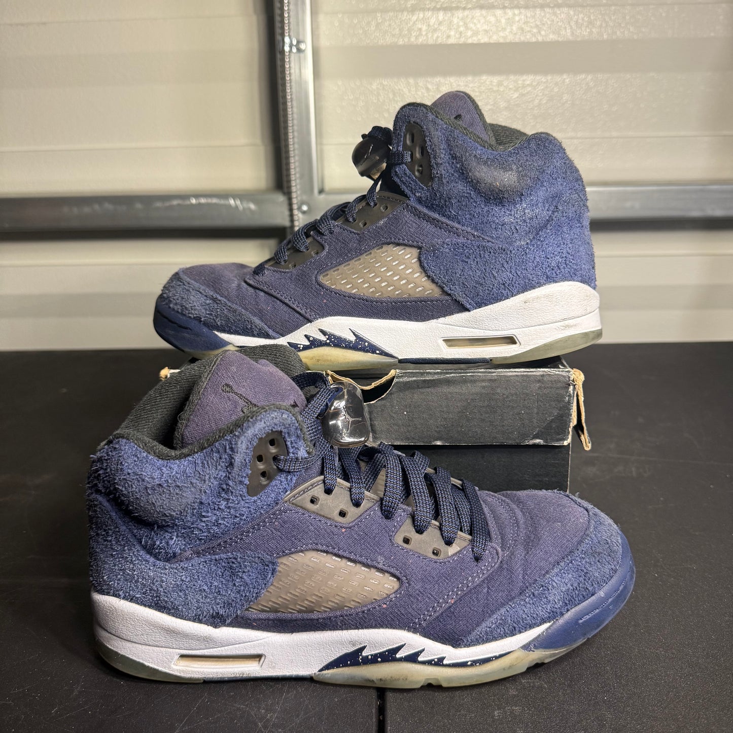 Size 7Y - AJ 5 Retro Midnight Navy