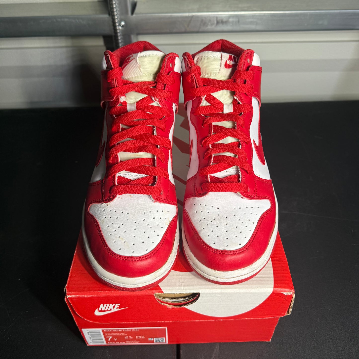 Size 7Y - Dunk High Championship Red