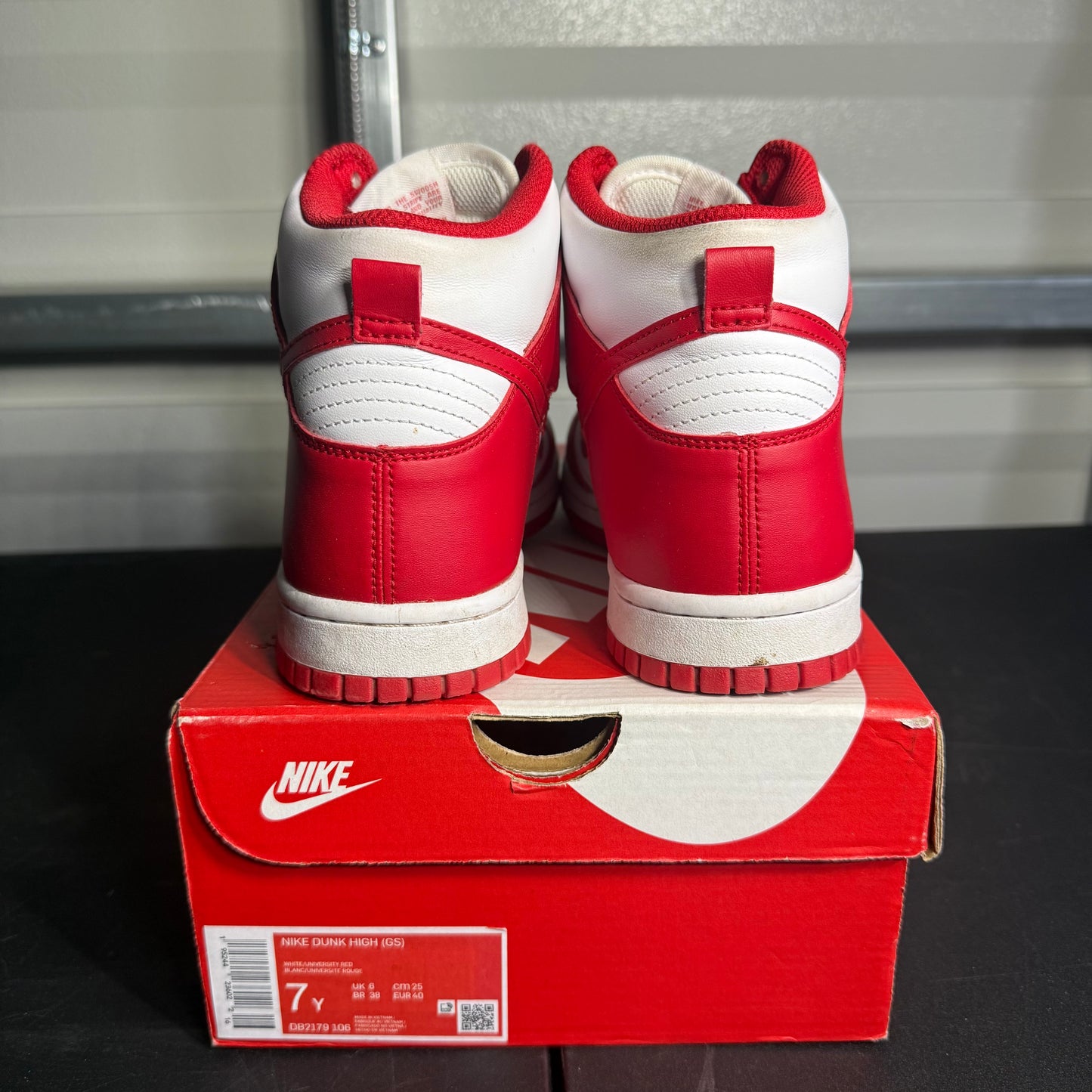 Size 7Y - Dunk High Championship Red