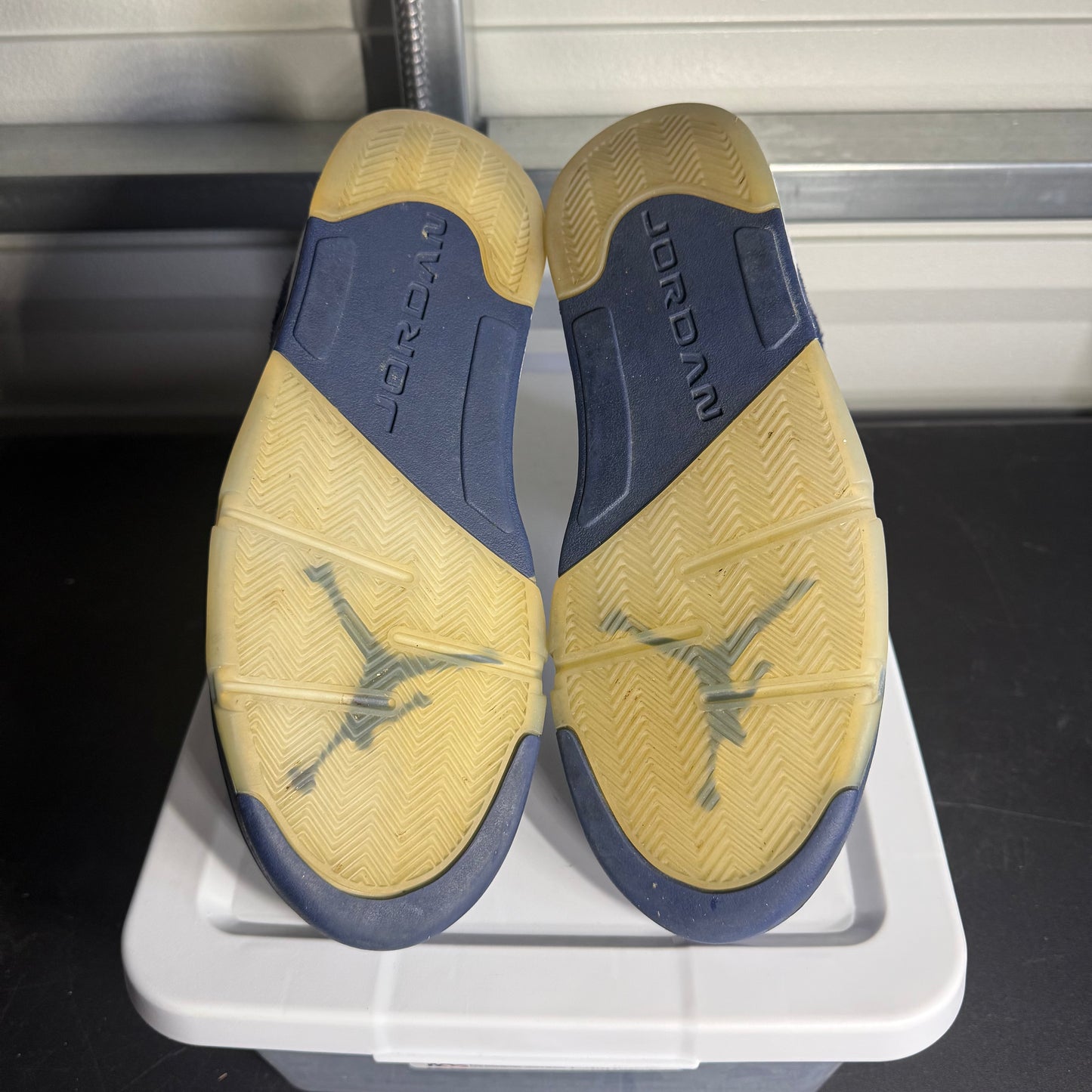 Size 9.5 - AJ 5 Retro Midnight Navy