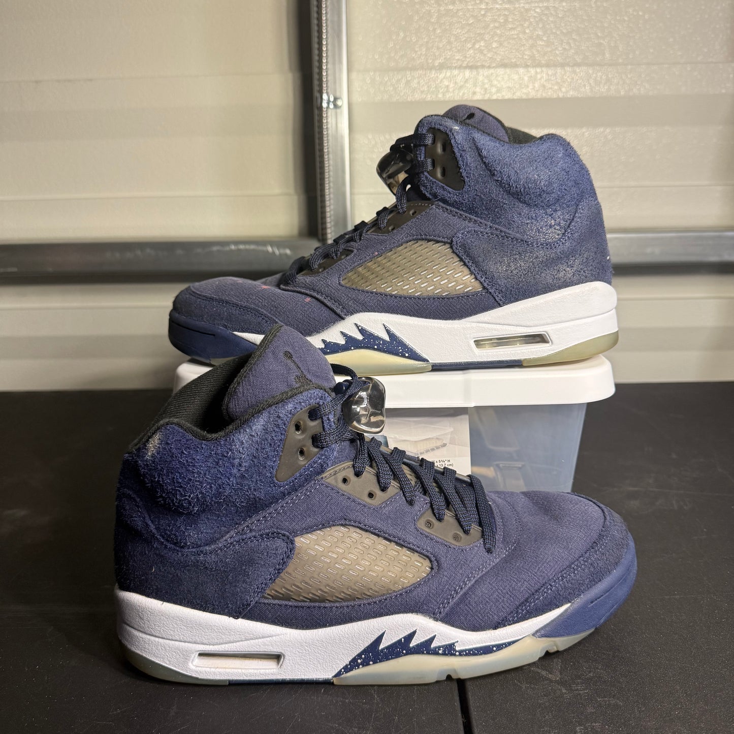 Size 9.5 - AJ 5 Retro Midnight Navy