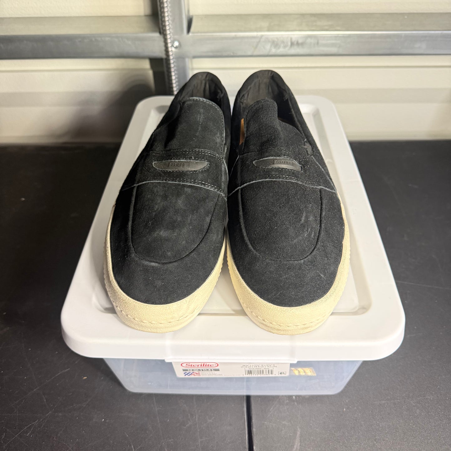 Size 12 - Globe Liaizon Slip-on Black Antique White