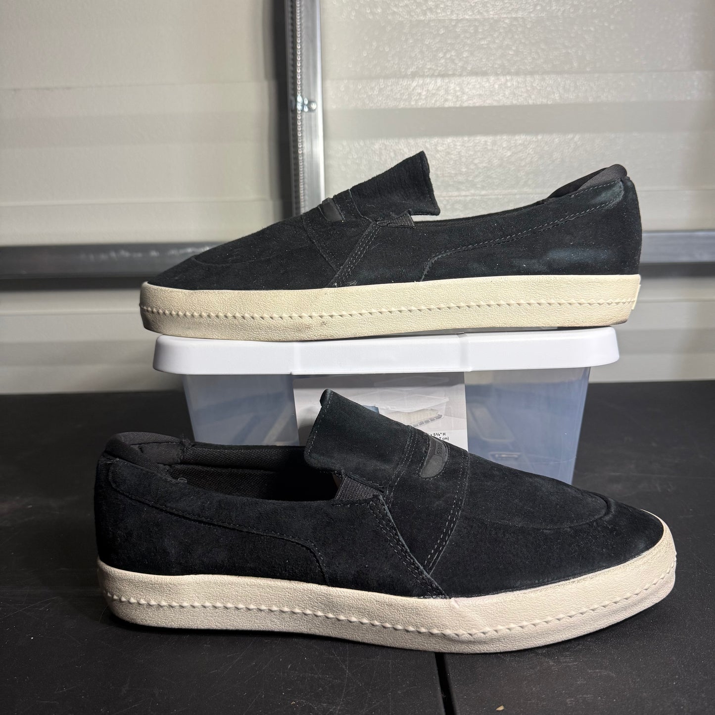 Size 12 - Globe Liaizon Slip-on Black Antique White