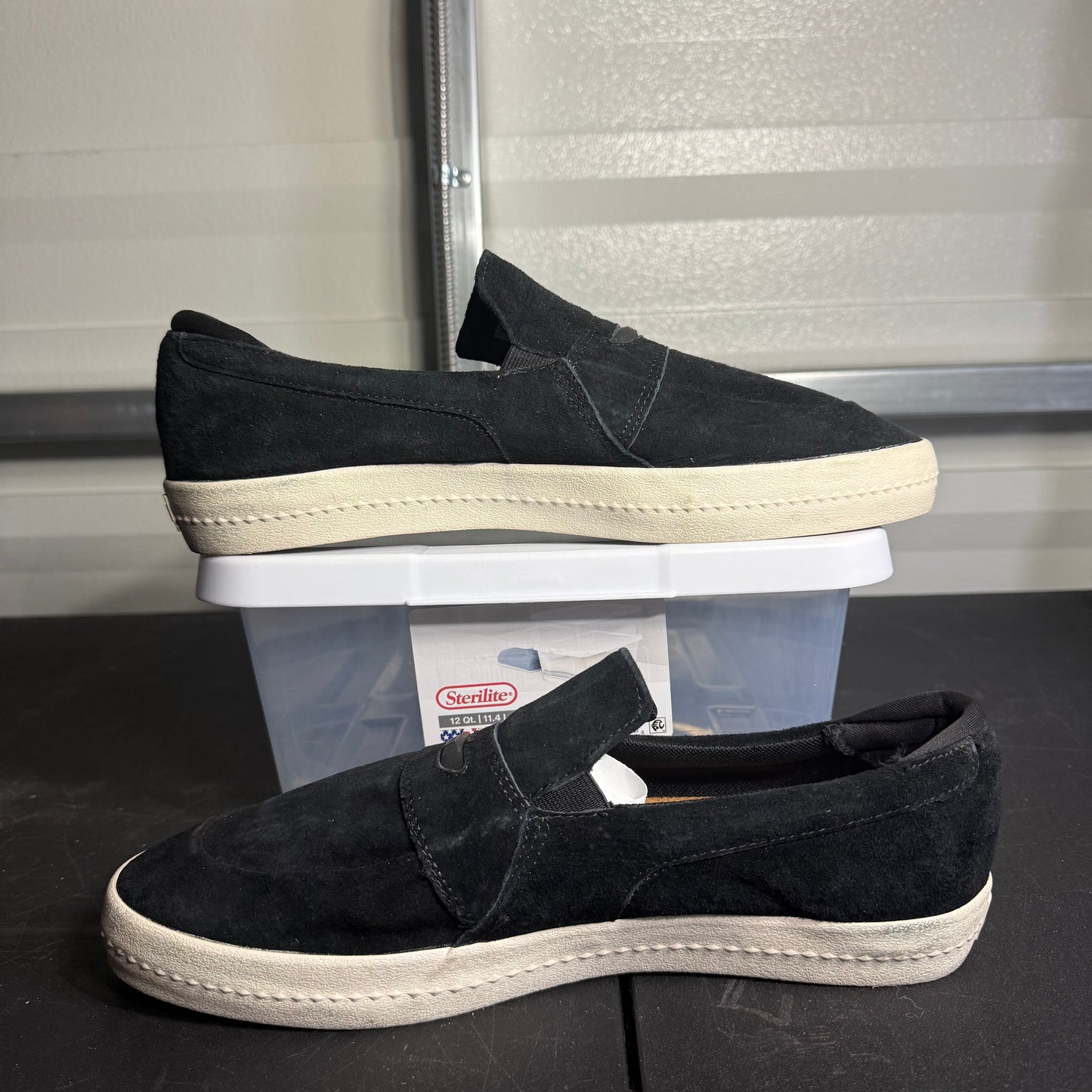 Size 12 - Globe Liaizon Slip-on Black Antique White