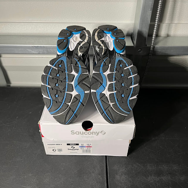 Size 12 - Saucony ProGrid Omni 9 Royal Silver