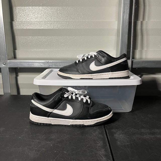 Size 9.5 - Dunk Low Reverse Panda