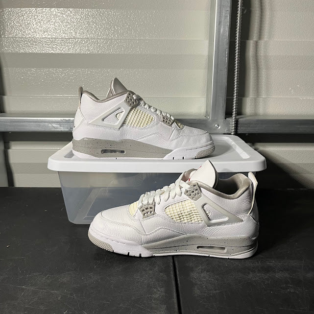Size 8.5 - AJ 4 Retro White Oreo