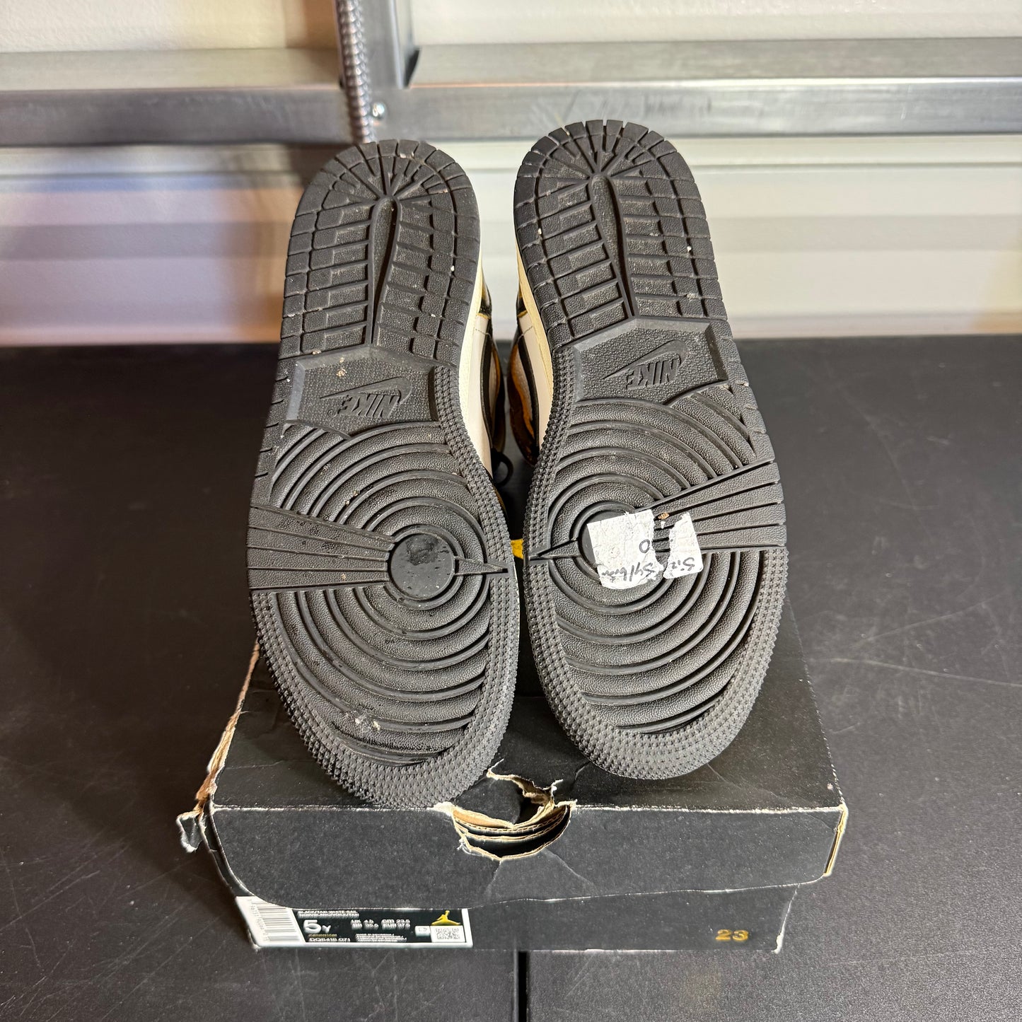 Size 5Y - AJ 1 Mid Wear-Away