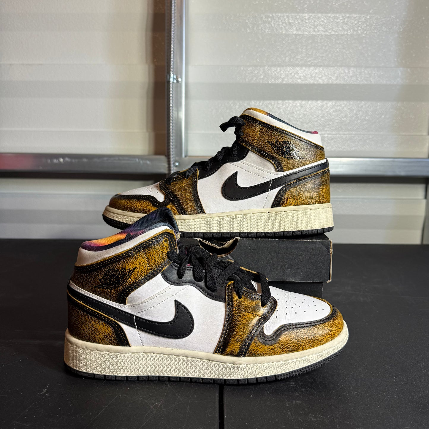 Size 5Y - AJ 1 Mid Wear-Away