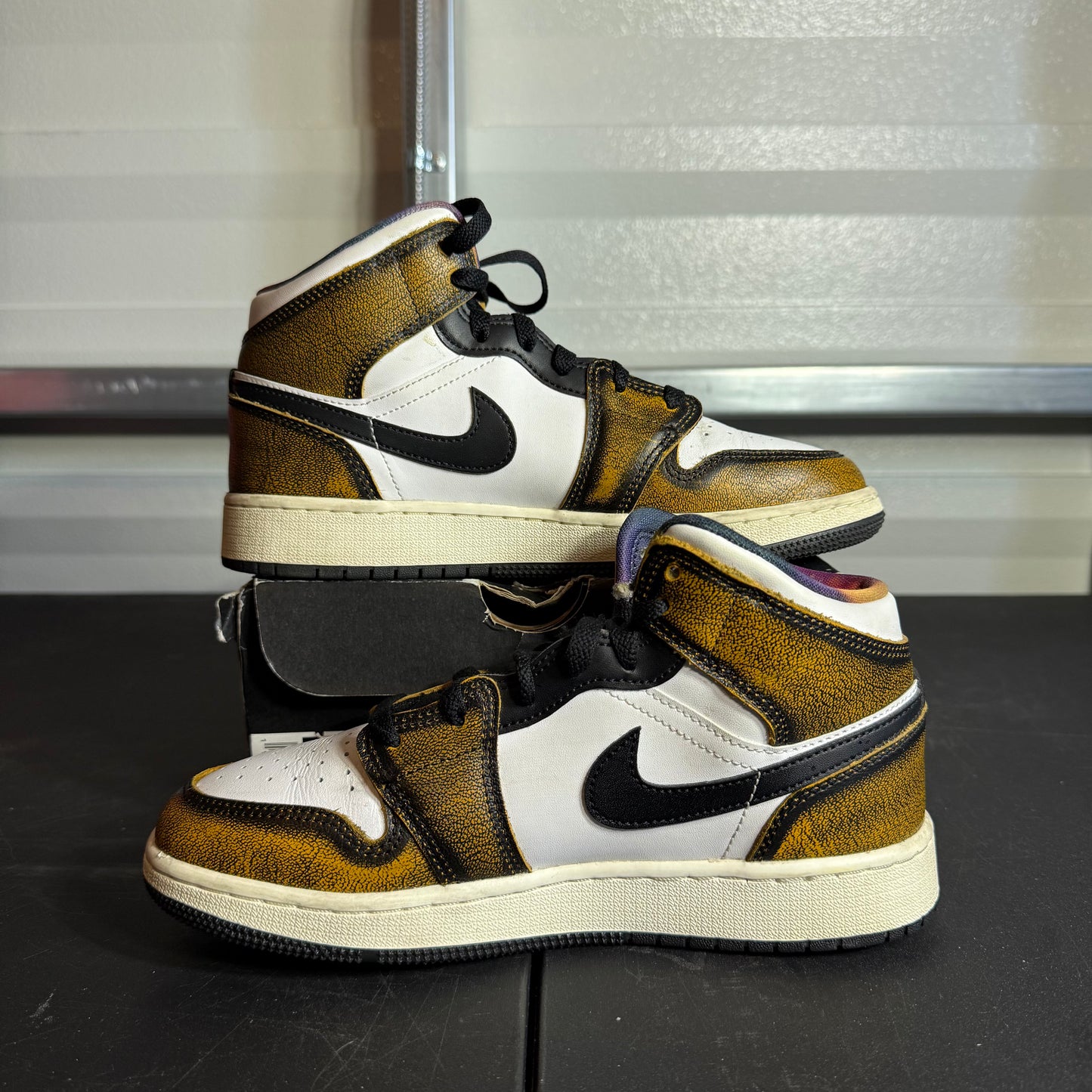 Size 5Y - AJ 1 Mid Wear-Away