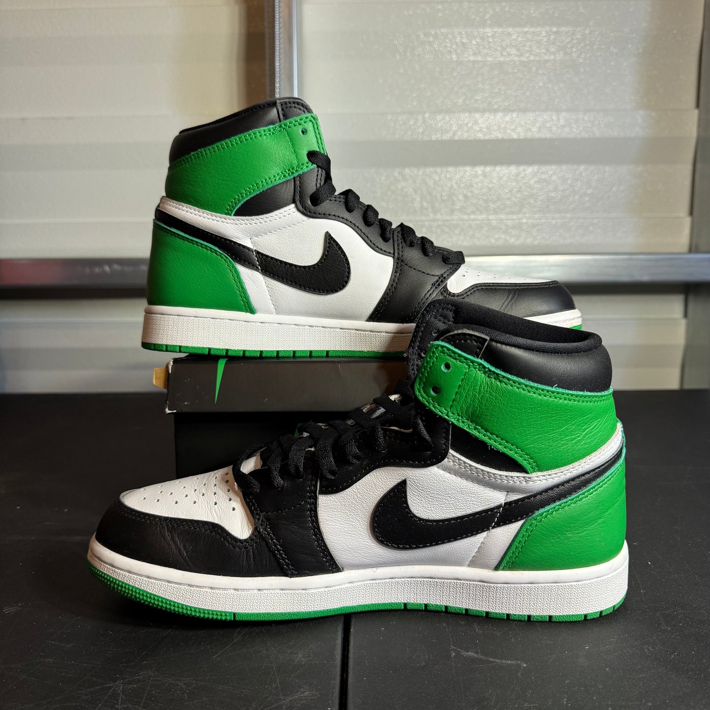 Size 9.5 - AJ 1 Retro High Lucky Green