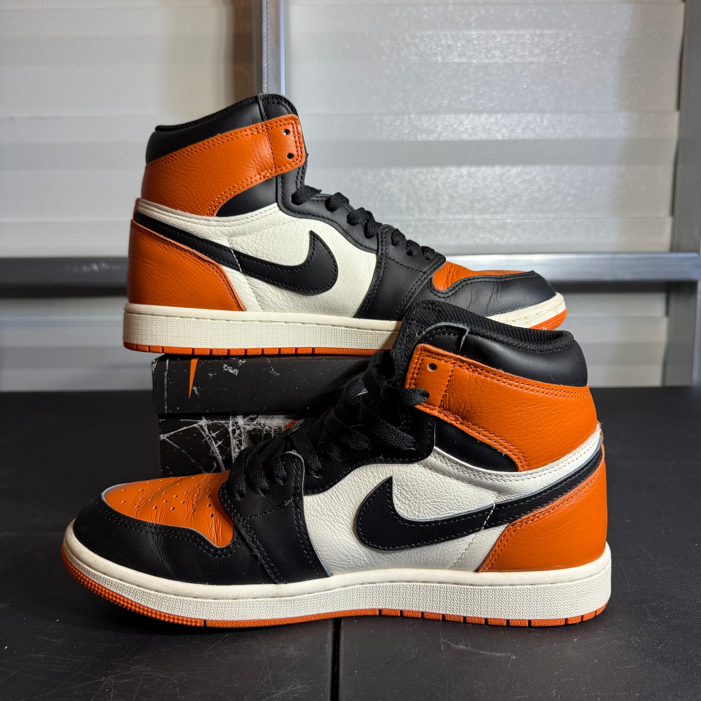 Size 9.5 - AJ 1 Retro High Shattered Blackboard