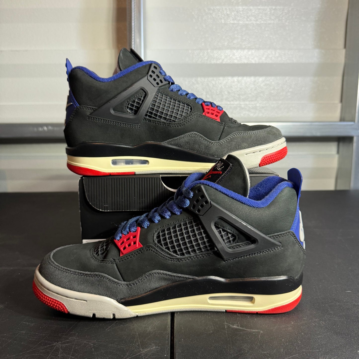 Size 8.5 - AJ 4 Retro Rare Air
