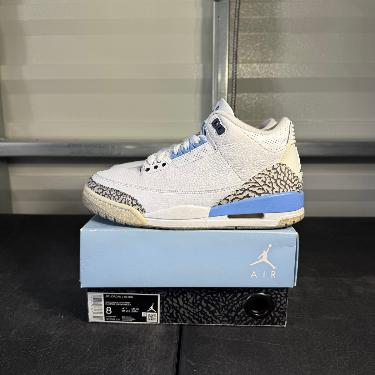 Size 8 - AJ 3 UNC