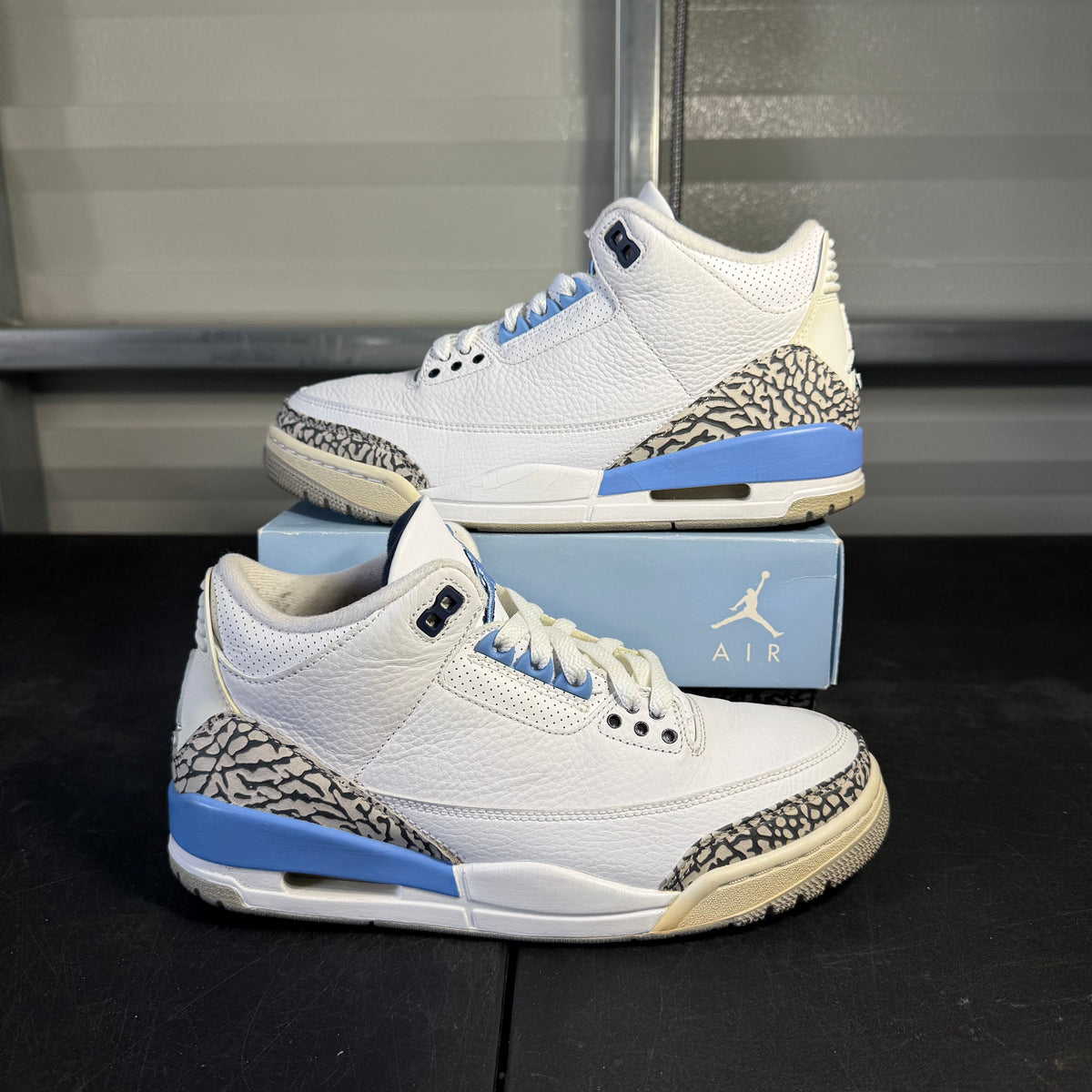 Size 8 - AJ 3 UNC