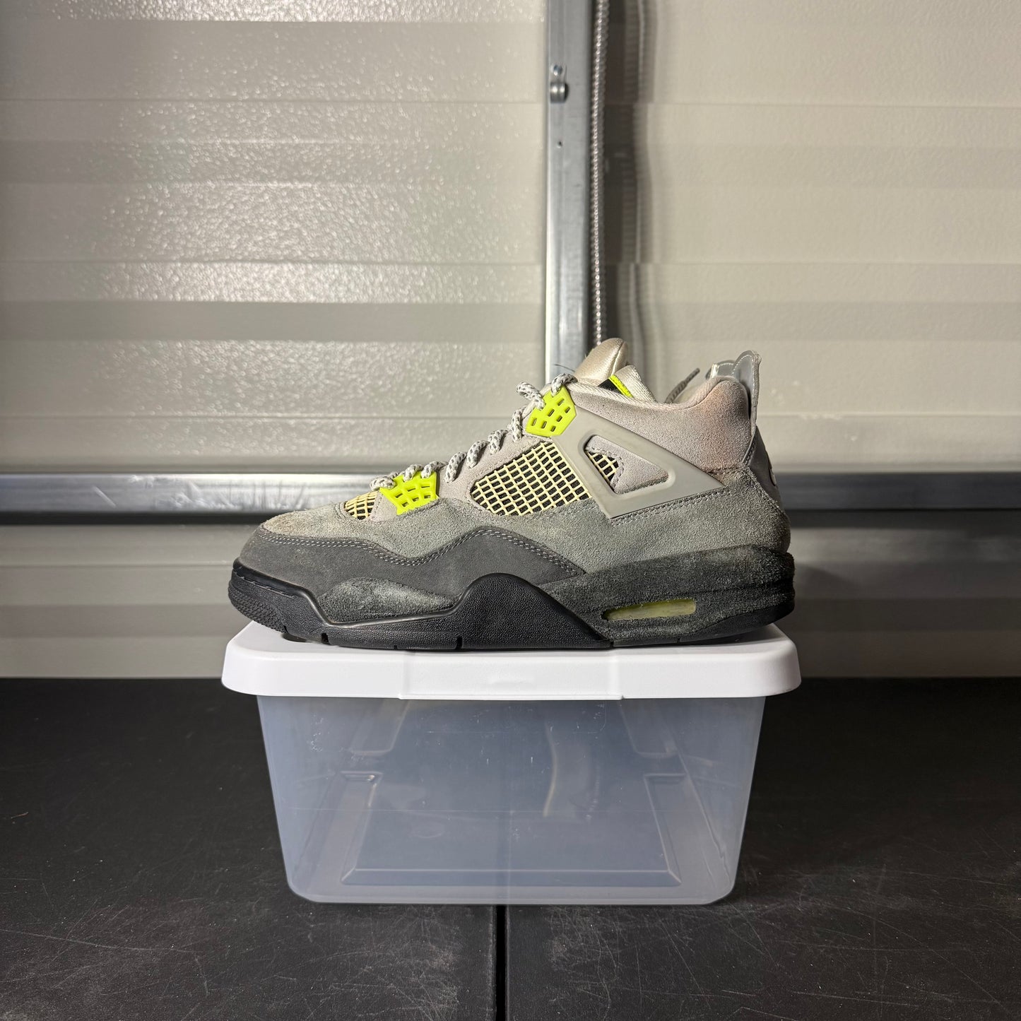 Size 8.5 - AJ 4 Retro Neon