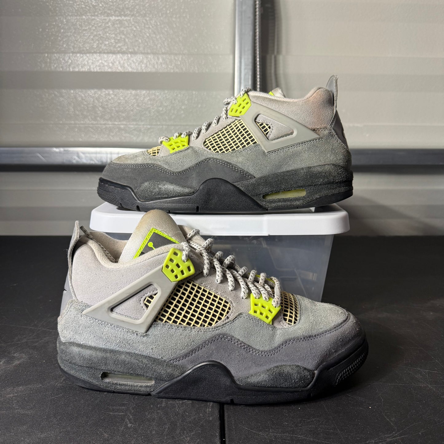 Size 8.5 - AJ 4 Retro Neon