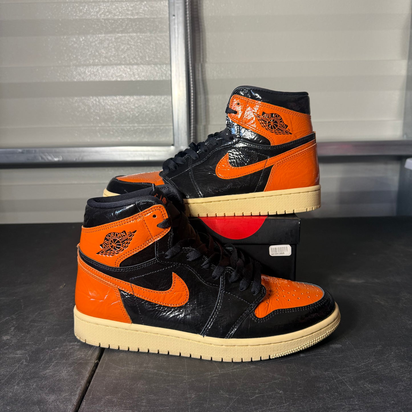 Size 9.5 - AJ 1 Retro Shattered Backboard 3.0