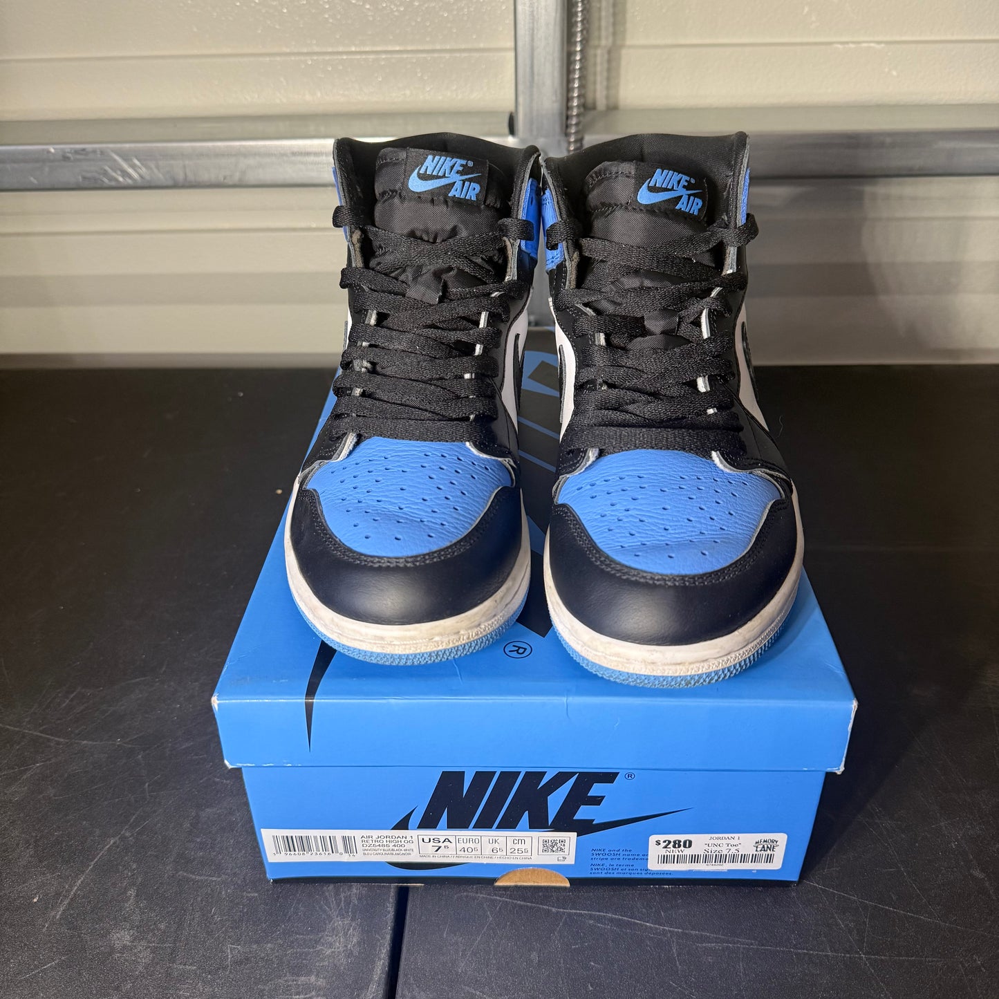 Size 7.5 - AJ 1 Retro High UNC Toe