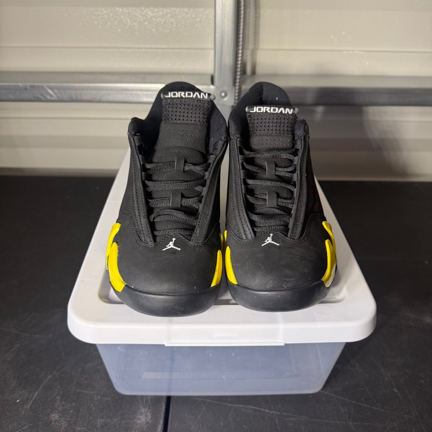 Size 9 - AJ 14 Retro Thunder
