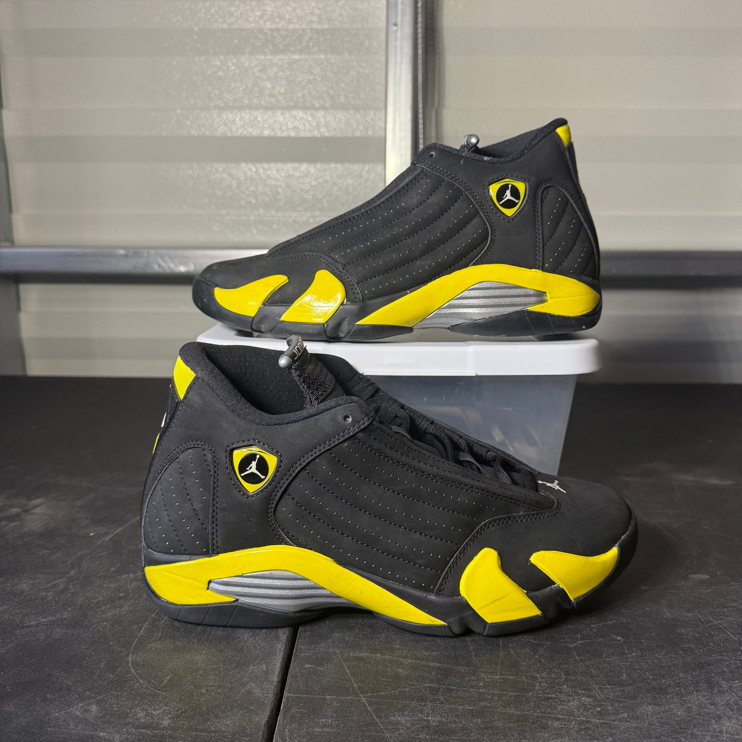 Size 9 - AJ 14 Retro Thunder