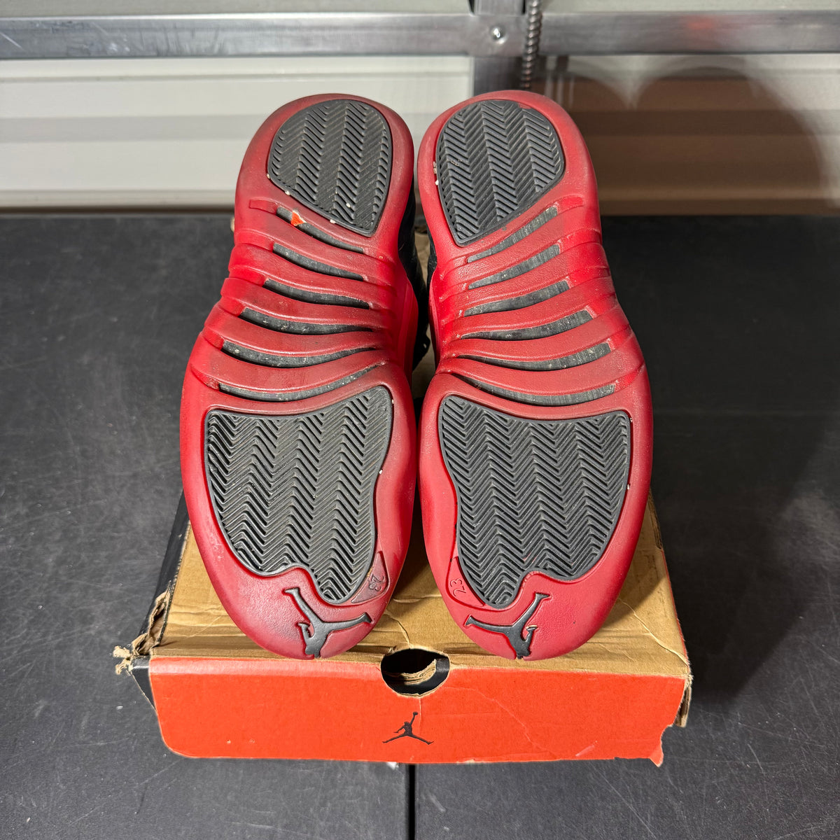 Size 8 - AJ 12 Flu Game